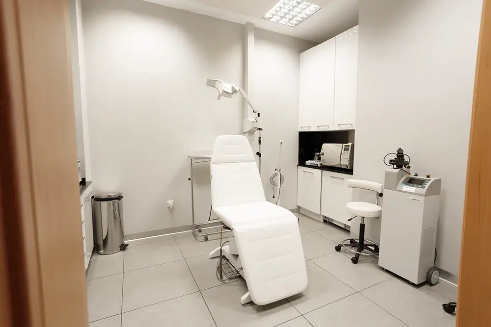 pedir cita clínica estética Cádiz online